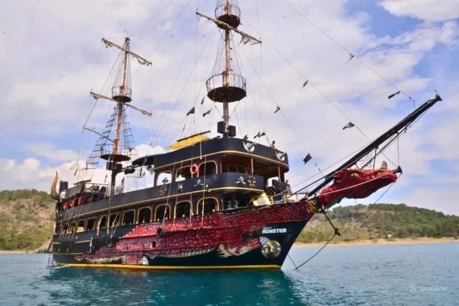 Kemer Pirate Party Boat Tour