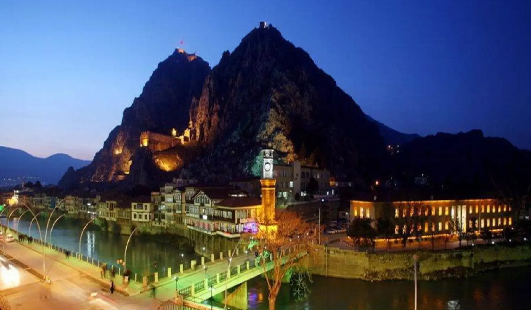 Echoes of Empires A Cultural Journey Along the Black Sea Coast (1)