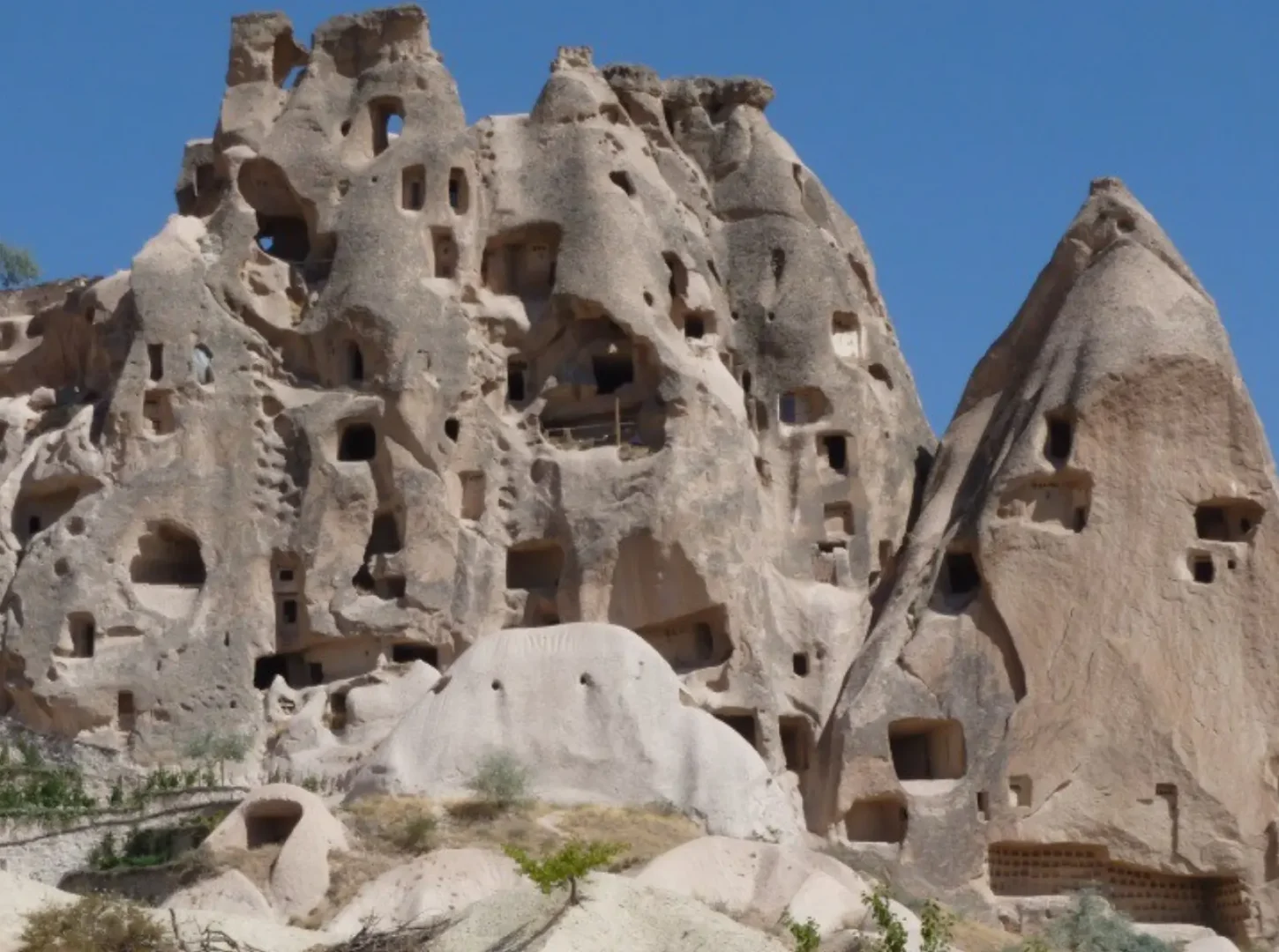 Echoes of Empires A Cultural Journey Along the Black Sea Coast (2)